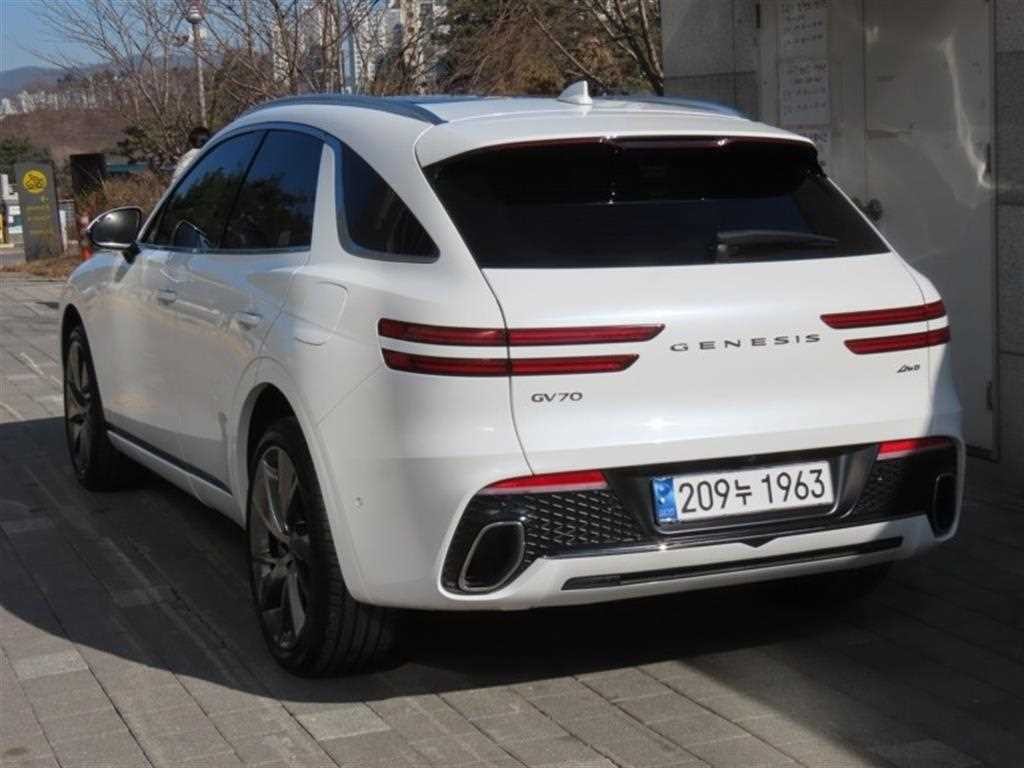 제네시스 GV70 2.5T 가솔린 AWD 이미지 4