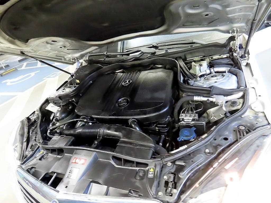 벤츠 E 클래스 E-클래스 W212 E220 CDI 아방가르드 이미지 18