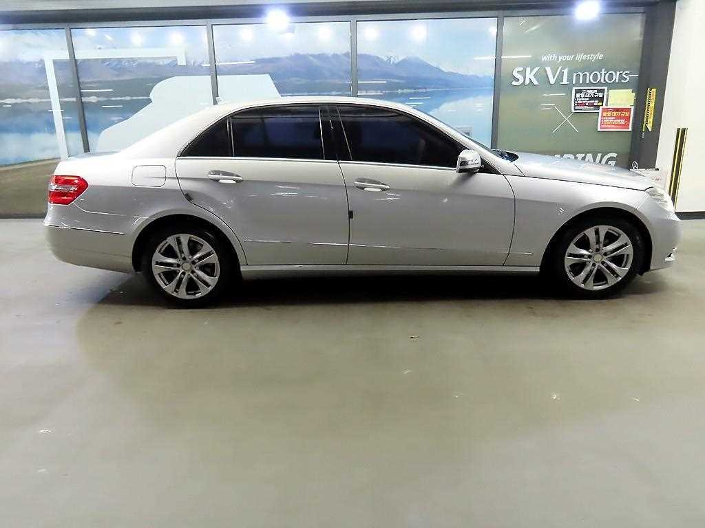 벤츠 E 클래스 E-클래스 W212 E220 CDI 아방가르드 이미지 3