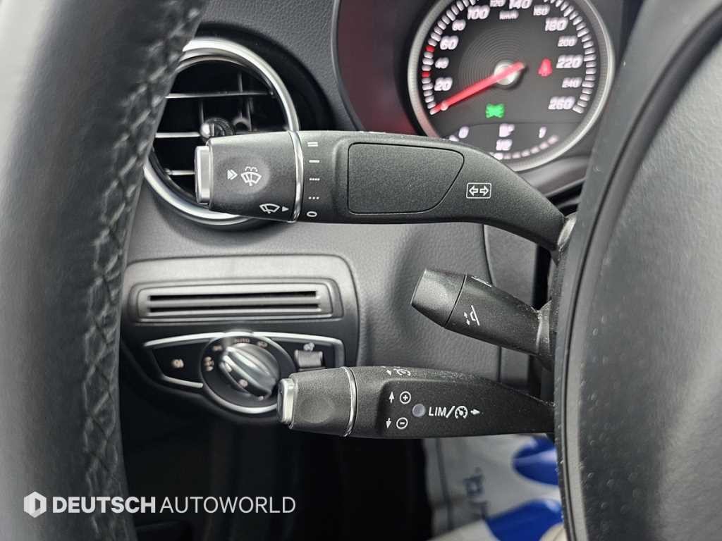 벤츠 C 클래스 C클래스 W205 C200 이미지 16