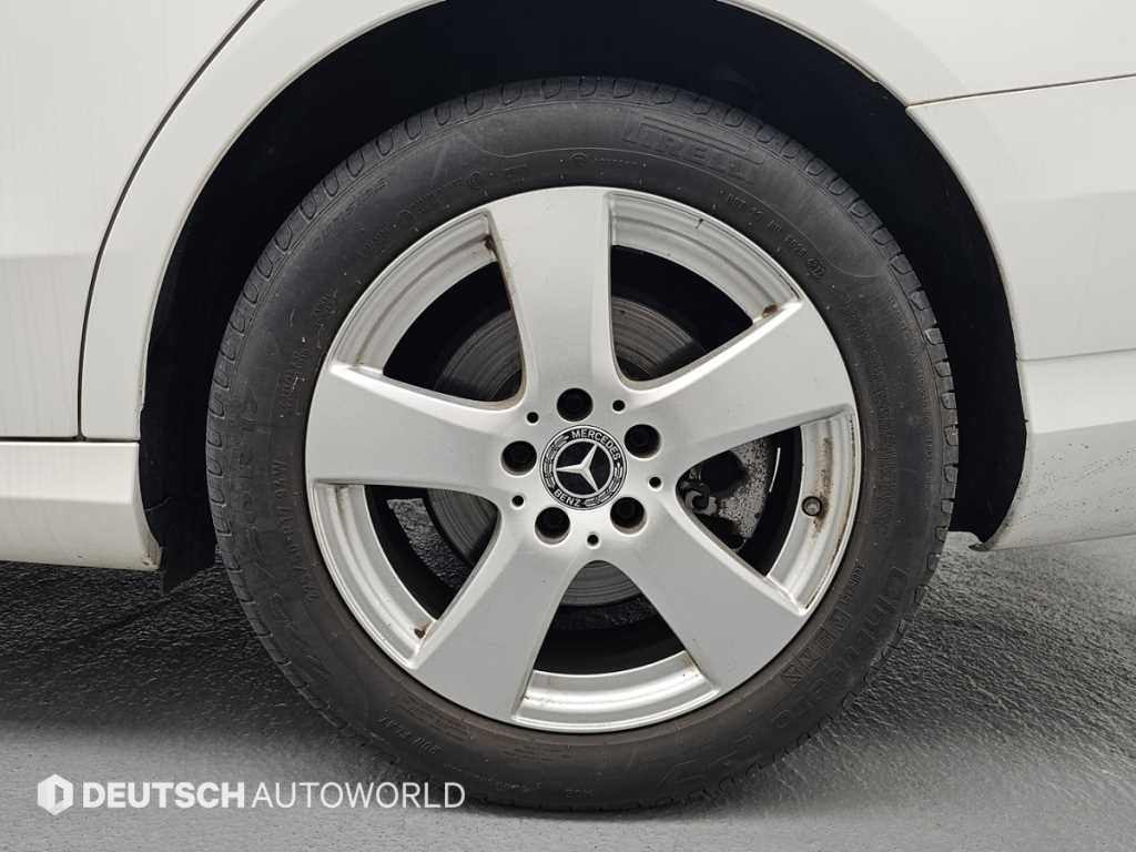 벤츠 C 클래스 C클래스 W205 C200 이미지 5