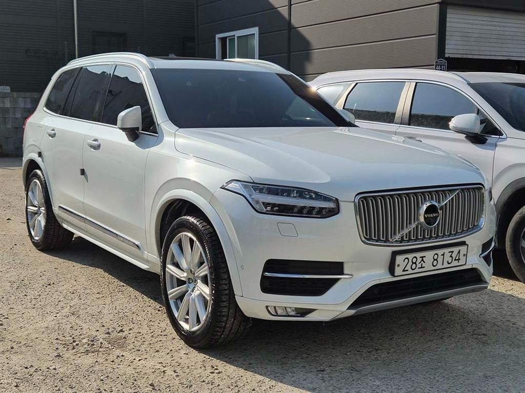 볼보 XC90 XC90 2세대 2.0 D5 AWD 인스크립션 이미지 1