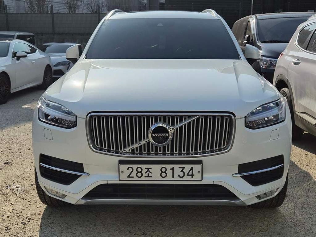 볼보 XC90 XC90 2세대 2.0 D5 AWD 인스크립션 이미지 2