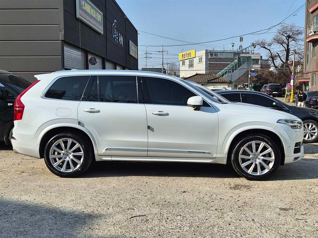 볼보 XC90 XC90 2세대 2.0 D5 AWD 인스크립션 이미지 3