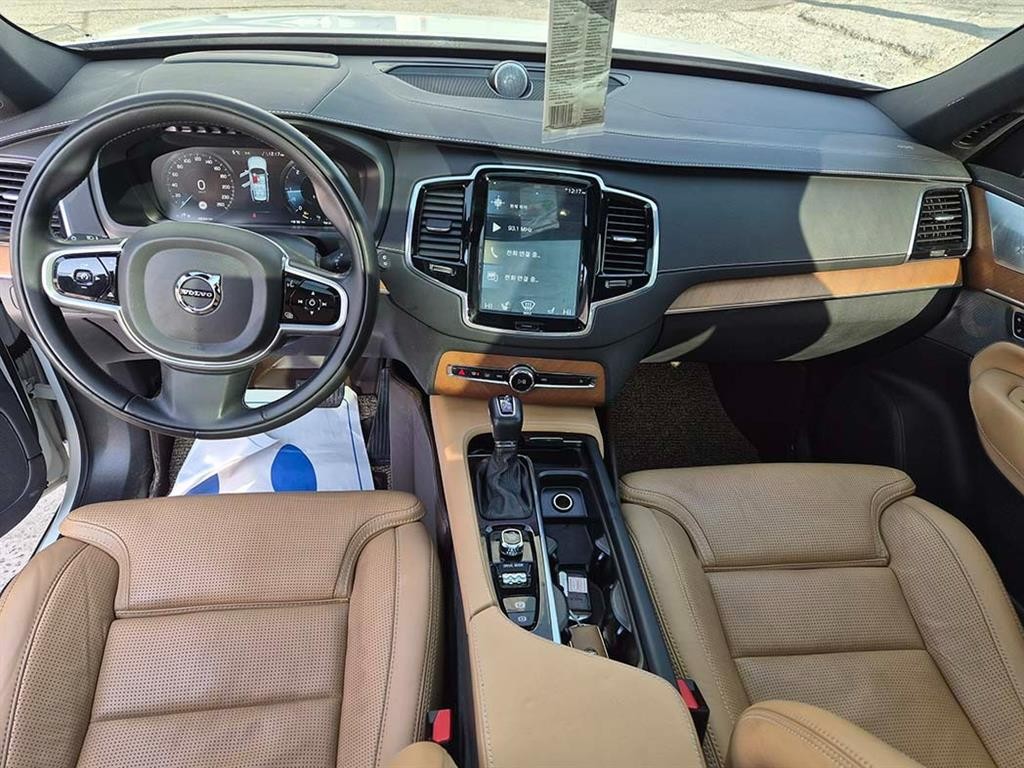 볼보 XC90 XC90 2세대 2.0 D5 AWD 인스크립션 이미지 8