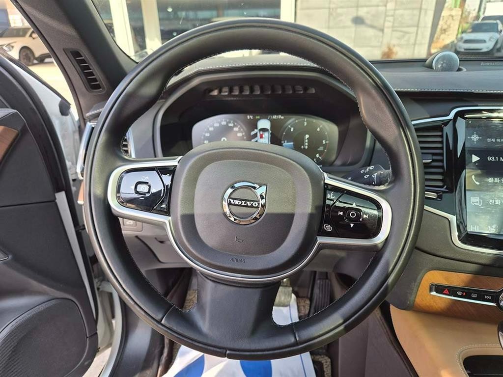 볼보 XC90 XC90 2세대 2.0 D5 AWD 인스크립션 이미지 9