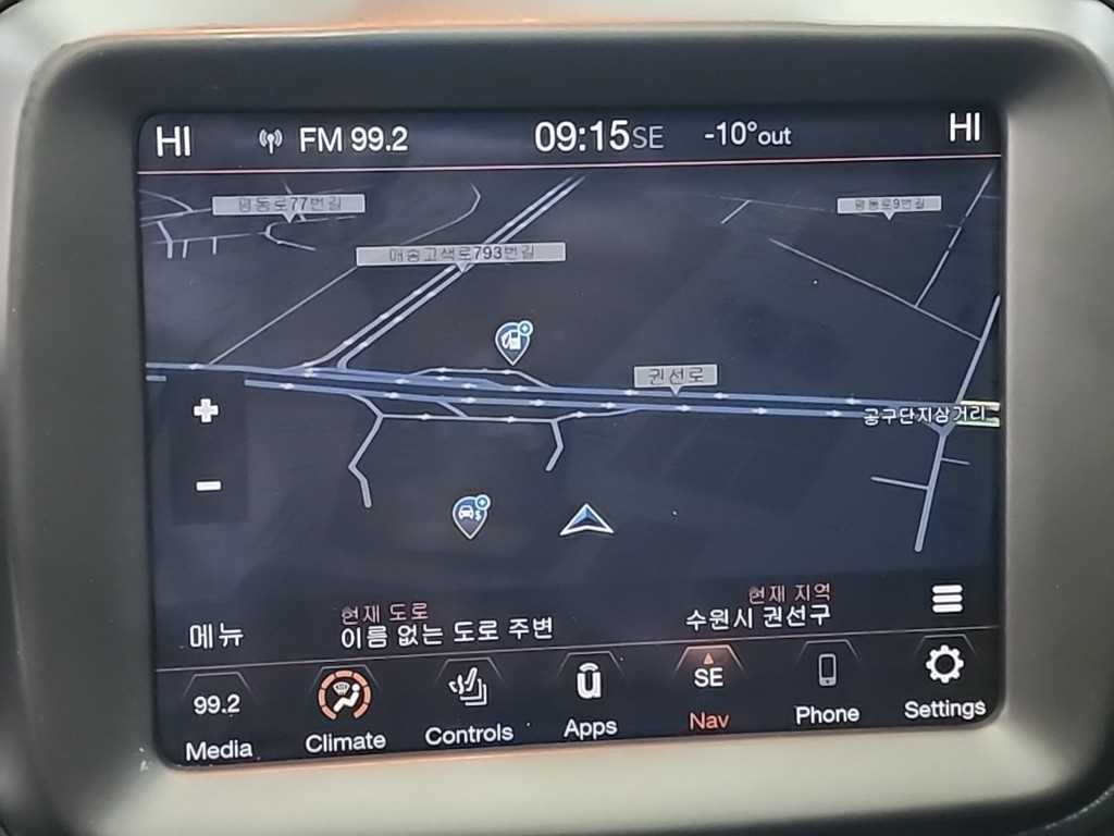 지프 레니게이드 2.4 리미티드 AWD 이미지 15