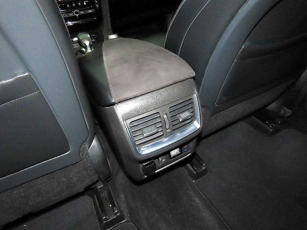 인피니티 QX QX50(P71A) 2.0 VC-T 센서리 AWD 이미지 15