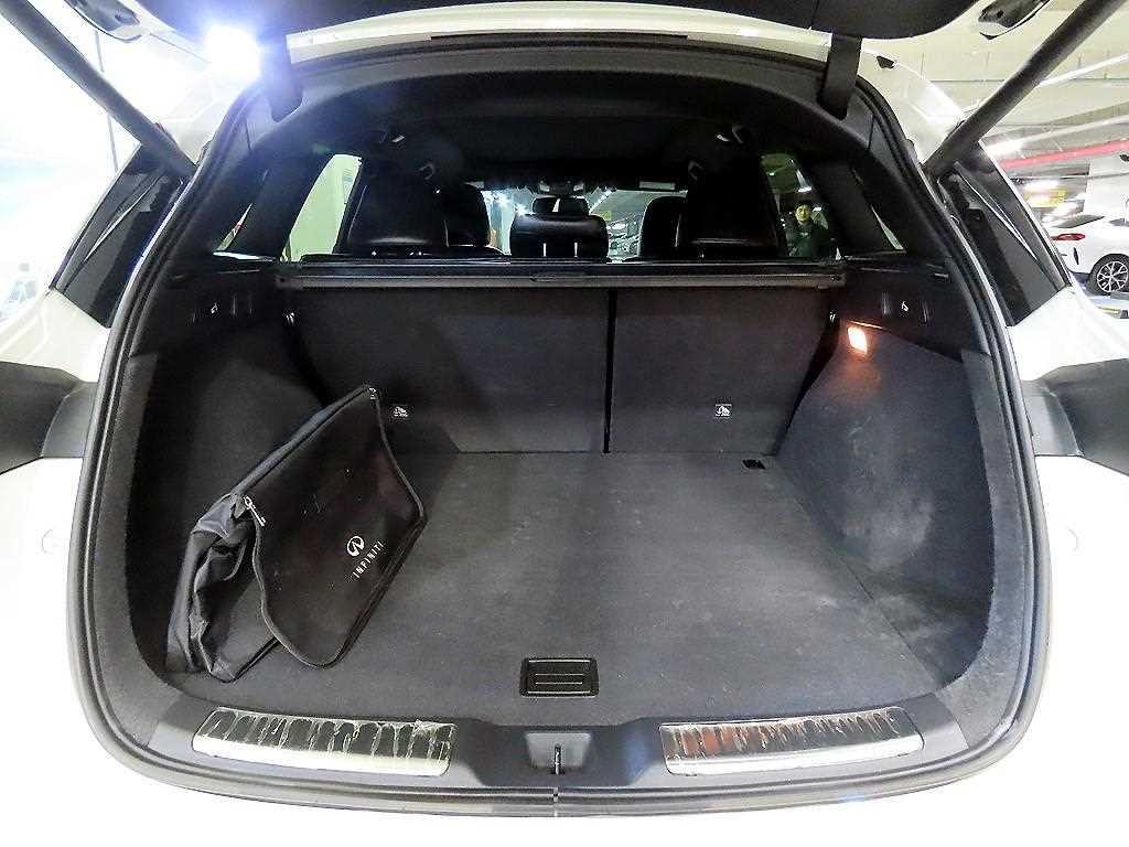 인피니티 QX QX50(P71A) 2.0 VC-T 센서리 AWD 이미지 17