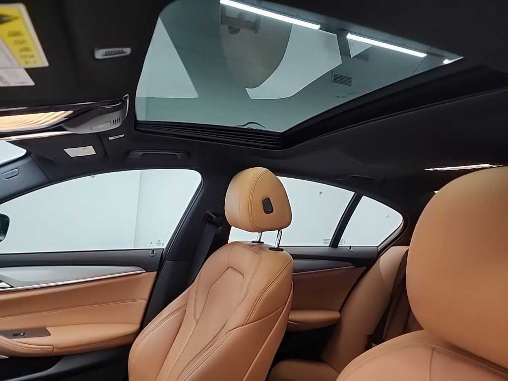 BMW 5시리즈 5시리즈 (G30) 530i xDrive M 스포츠 이미지 14