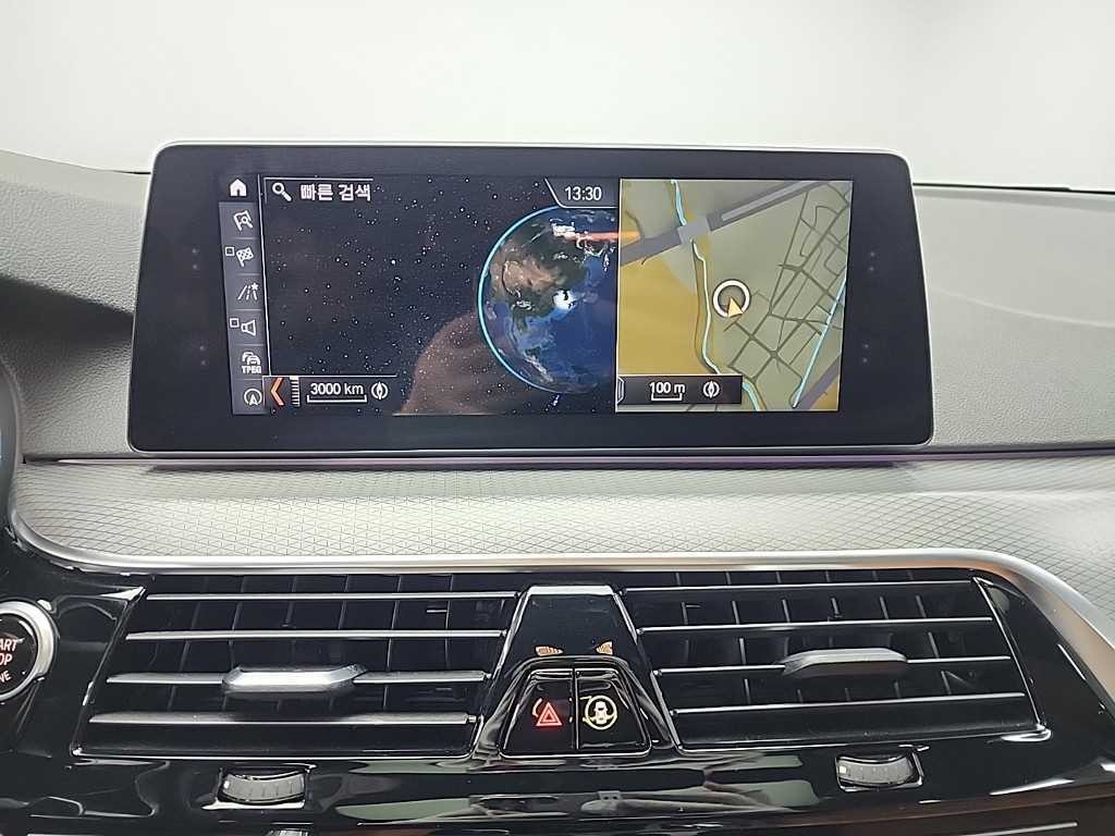 BMW 5시리즈 5시리즈 (G30) 530i xDrive M 스포츠 이미지 15