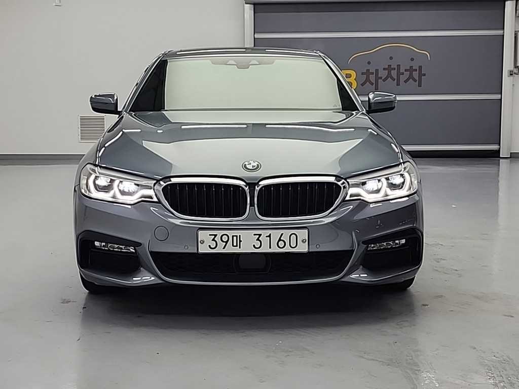 BMW 5시리즈 5시리즈 (G30) 530i xDrive M 스포츠 이미지 3