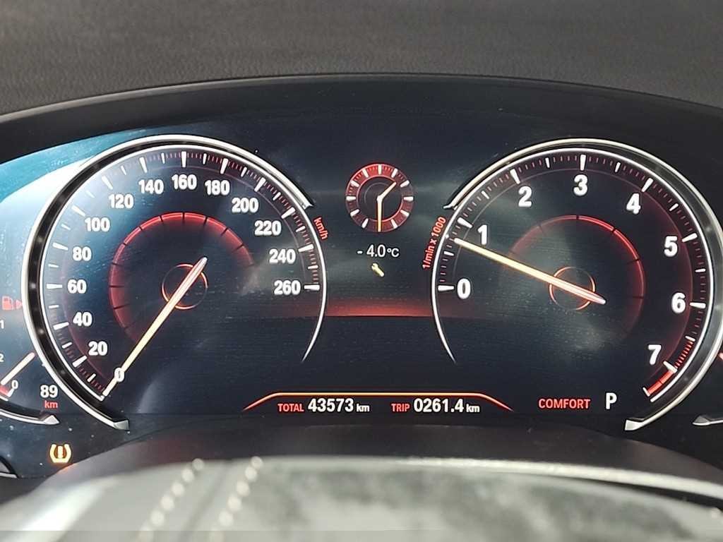 BMW 5시리즈 5시리즈 (G30) 530i xDrive M 스포츠 이미지 7