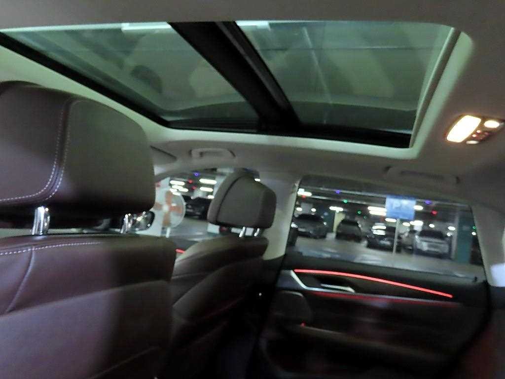 BMW 그란투리스모 6시리즈 GT (G32) 630i xDrive 럭셔리 이미지 16