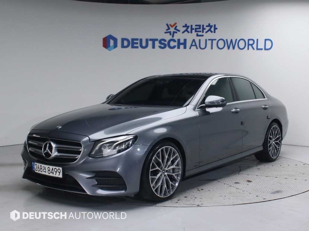 벤츠 E 클래스 E-클래스 W213 E300 4MATIC AMG LINE 이미지 1