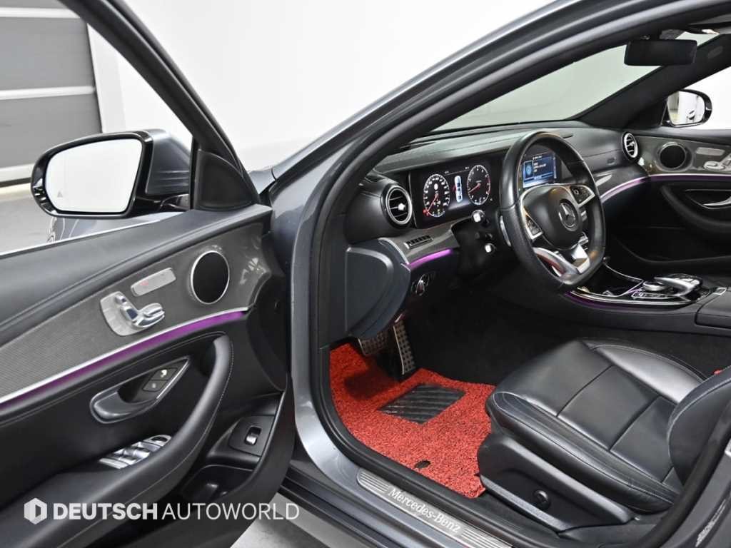 벤츠 E 클래스 E-클래스 W213 E300 4MATIC AMG LINE 이미지 11