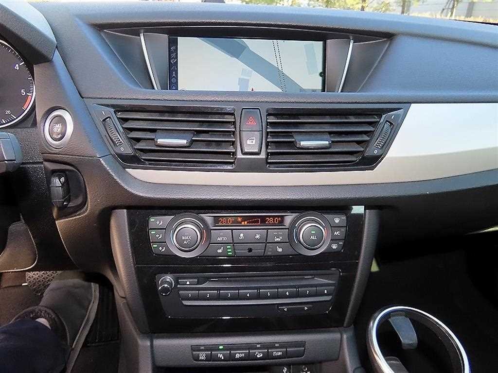 BMW X1 X1 (E84) xDrive 20d 4WD 이미지 12