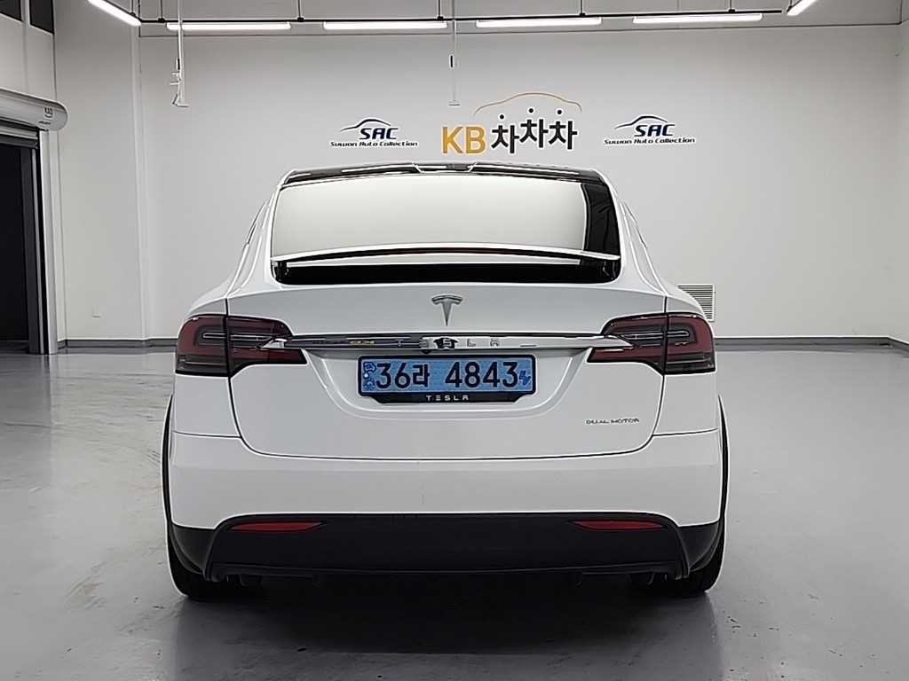 테슬라 모델 X 롱 레인지 이미지 3