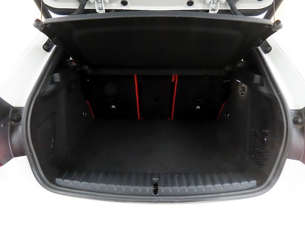 BMW 1시리즈 1시리즈 (F40) M135i xDrive 이미지 18