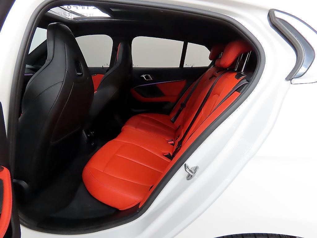 BMW 1시리즈 1시리즈 (F40) M135i xDrive 이미지 6