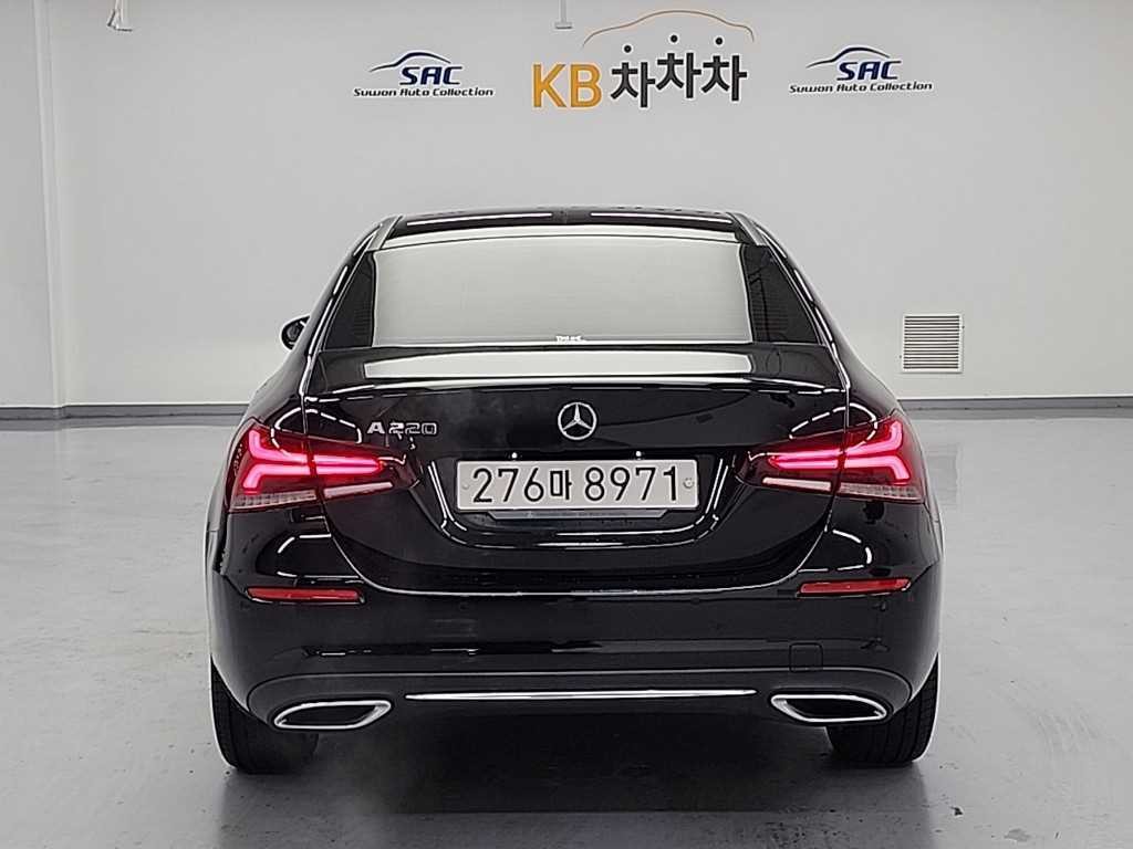 벤츠 A 클래스 A클래스 W177 A220 세단 이미지 3