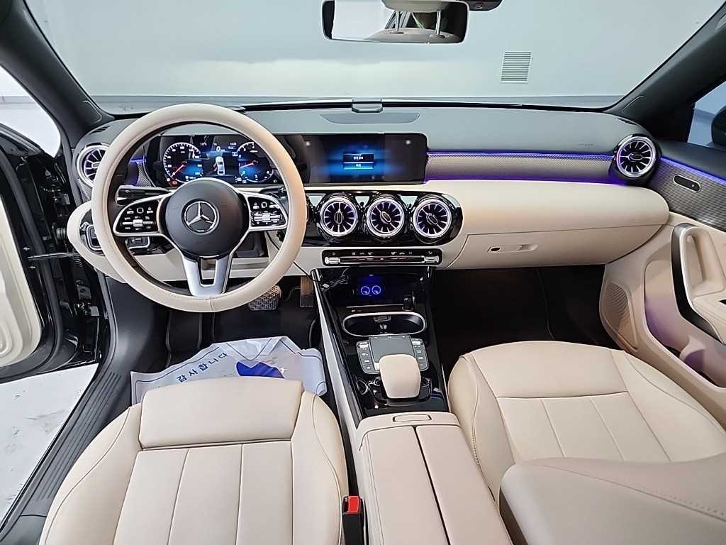 벤츠 A 클래스 A클래스 W177 A220 세단 이미지 7