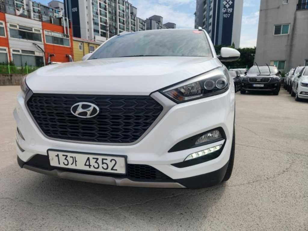 현대 투싼 올뉴투싼 디젤 1.7 2WD 프리미엄 이미지 2