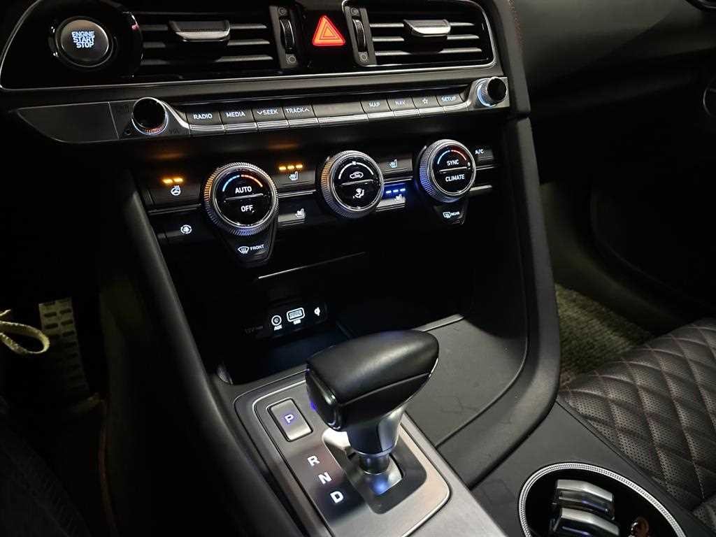 제네시스 G70 3.3T 스포츠 AWD 프레스티지 이미지 15