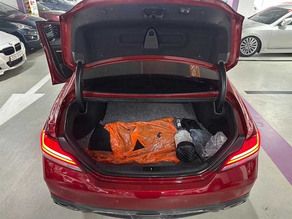 제네시스 G70 3.3T 스포츠 AWD 프레스티지 이미지 18