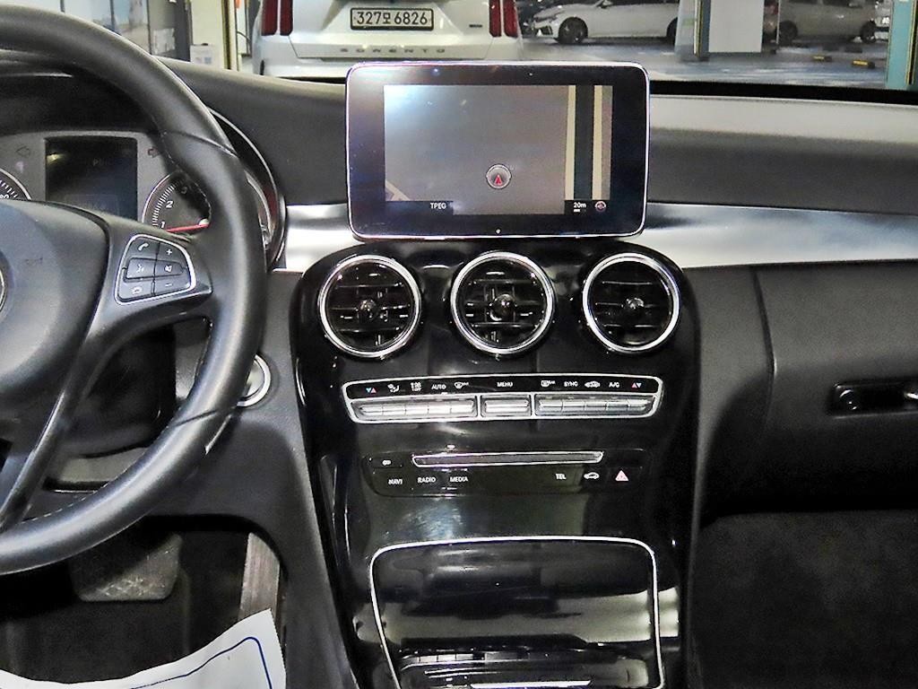 벤츠 C 클래스 C클래스 W205 C200 이미지 11
