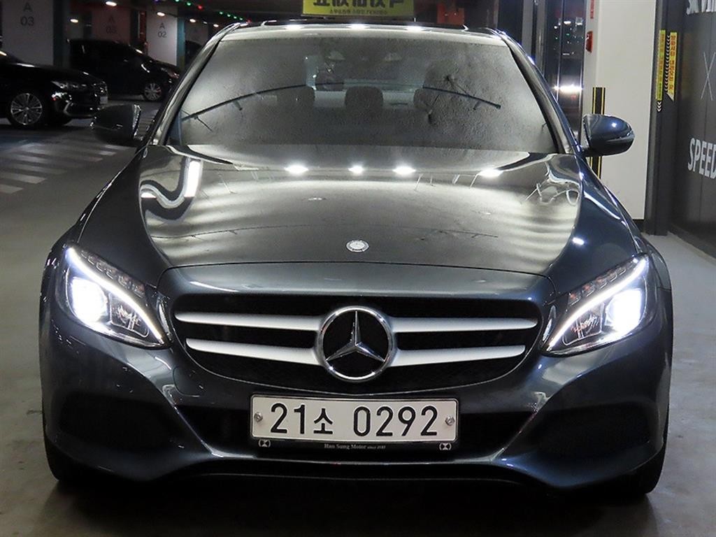 벤츠 C 클래스 C클래스 W205 C200 이미지 2