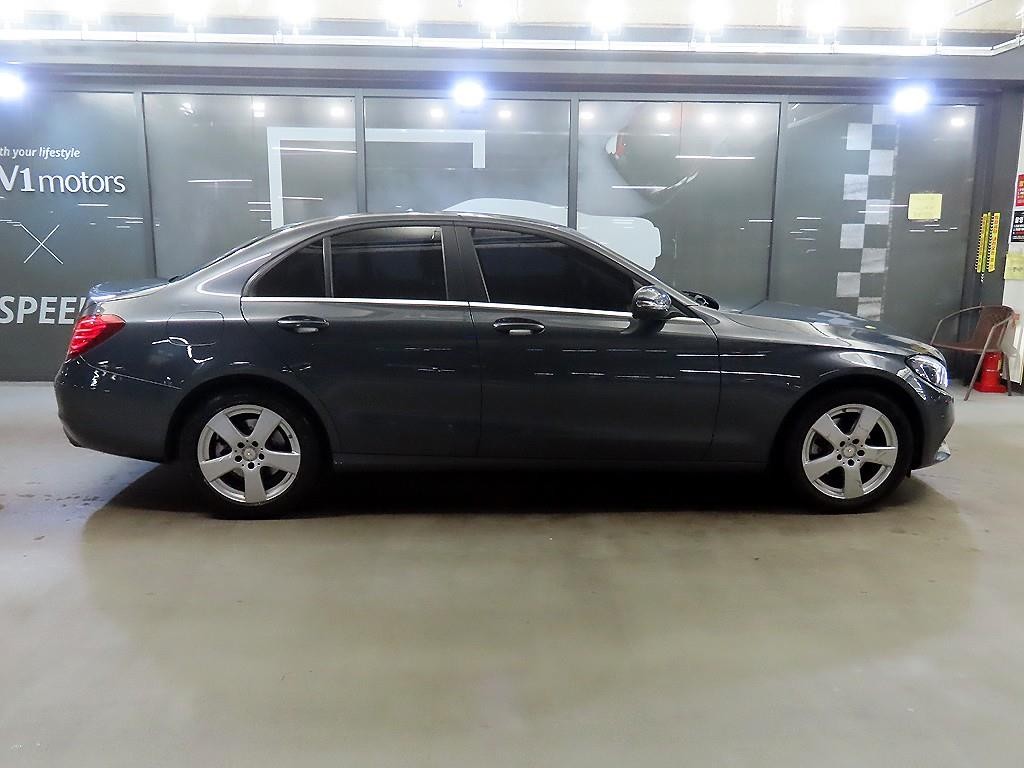 벤츠 C 클래스 C클래스 W205 C200 이미지 3