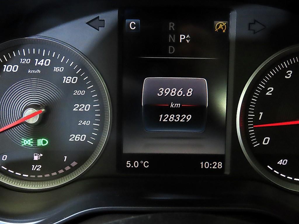 벤츠 C 클래스 C클래스 W205 C200 이미지 9