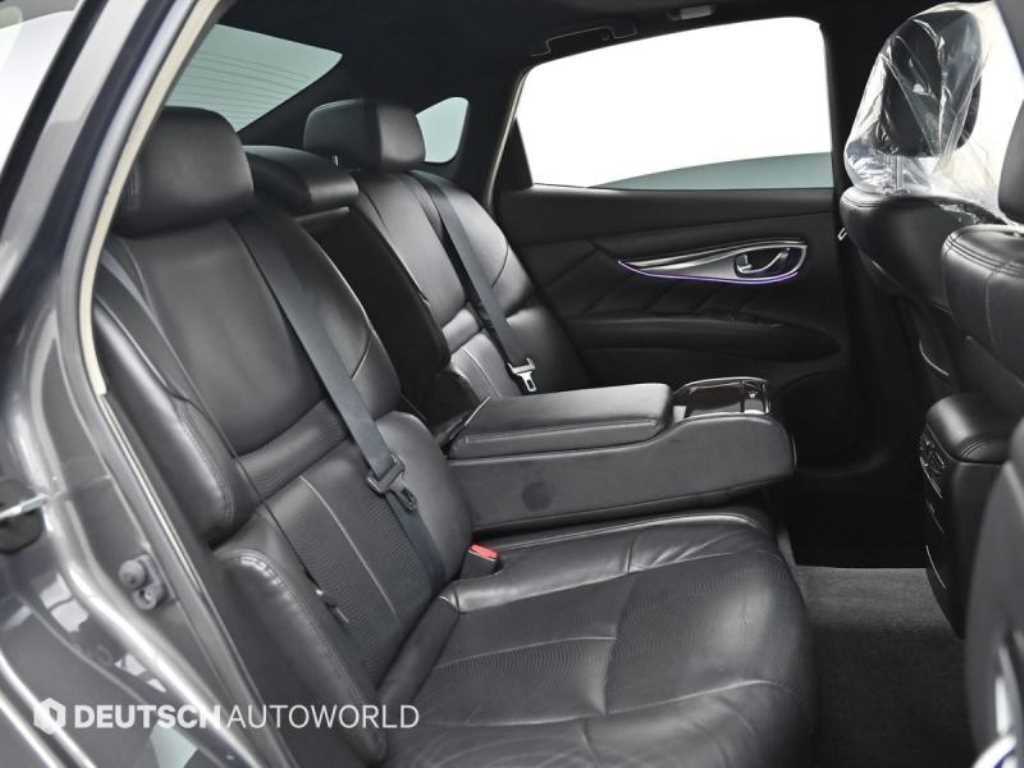 인피니티 Q Q70 3.7AWD 이미지 12