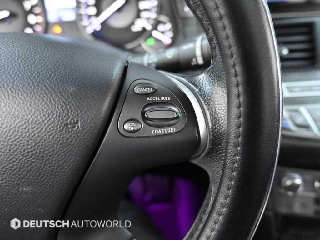 인피니티 Q Q70 3.7AWD 이미지 18