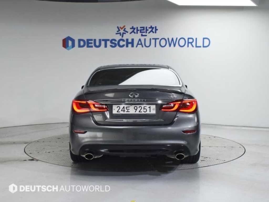 인피니티 Q Q70 3.7AWD 이미지 4