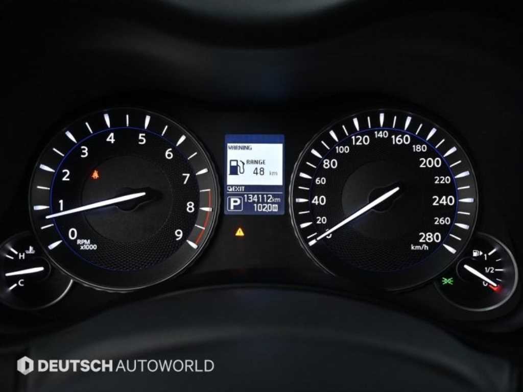 인피니티 Q Q70 3.7AWD 이미지 8