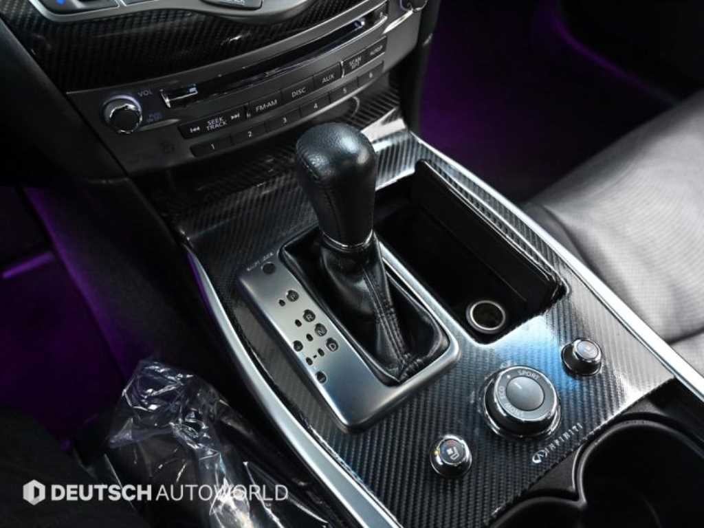 인피니티 Q Q70 3.7AWD 이미지 9