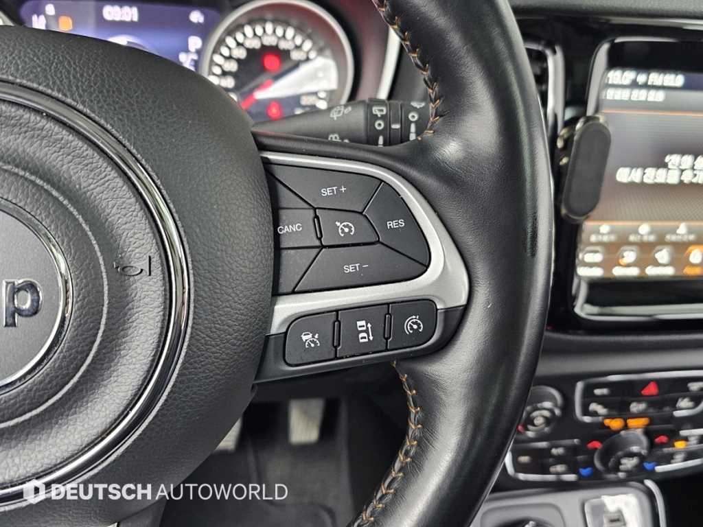 지프 컴패스 컴패스 2세대 2.4 AWD 리미티드 하이 이미지 18