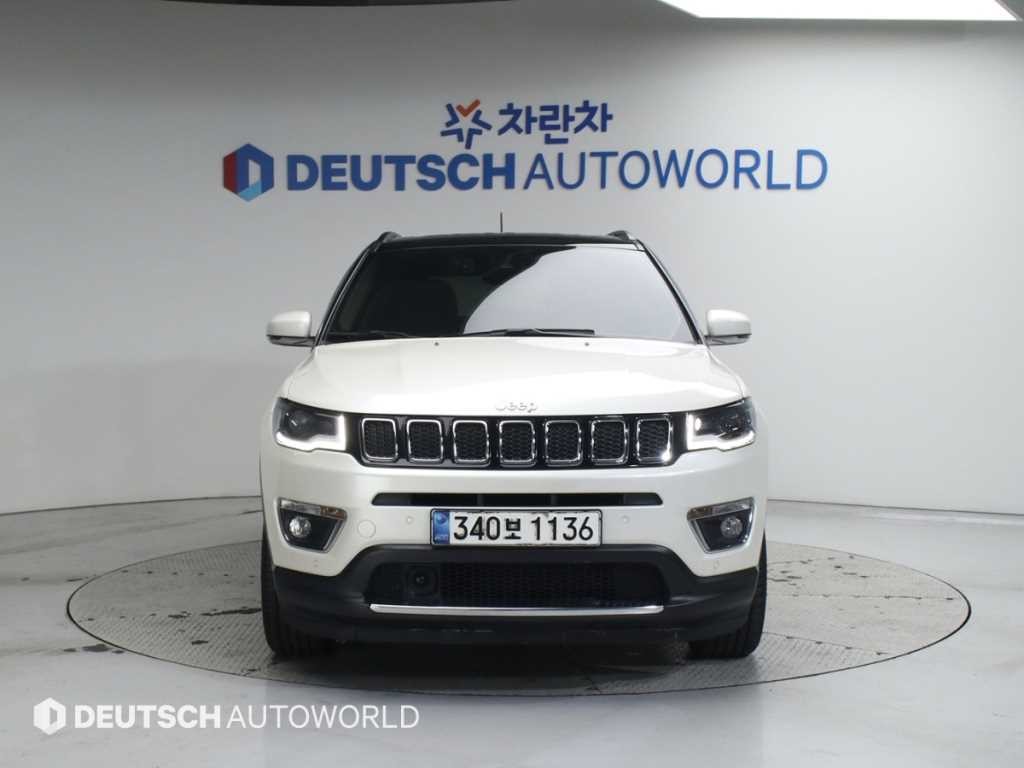 지프 컴패스 컴패스 2세대 2.4 AWD 리미티드 하이 이미지 3