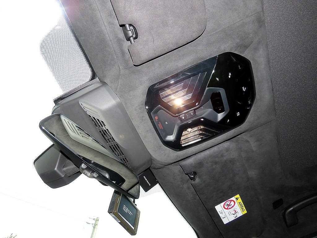 BMW 7시리즈 7시리즈 (G70) 740i sDrive 디자인퓨어 엑셀런스 이미지 16