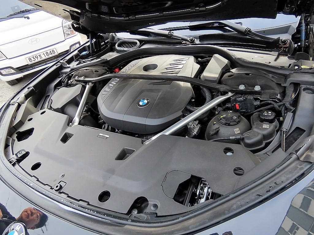 BMW 7시리즈 7시리즈 (G70) 740i sDrive 디자인퓨어 엑셀런스 이미지 19