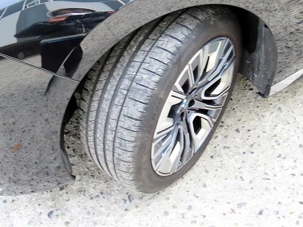 BMW 7시리즈 7시리즈 (G70) 740i sDrive 디자인퓨어 엑셀런스 이미지 20