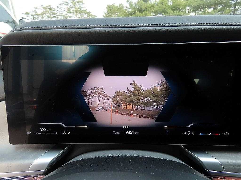 BMW 7시리즈 7시리즈 (G70) 740i sDrive 디자인퓨어 엑셀런스 이미지 9