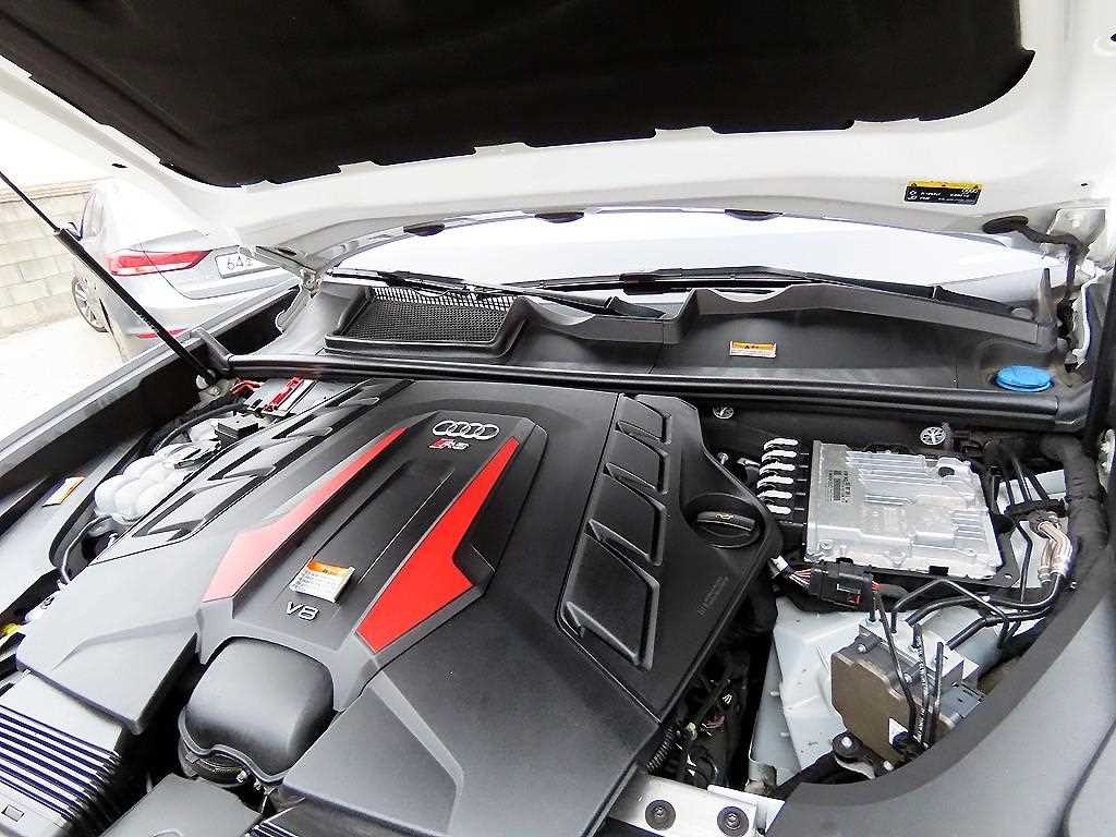 아우디 RSQ8 4.0 TFSI 콰트로 이미지 19