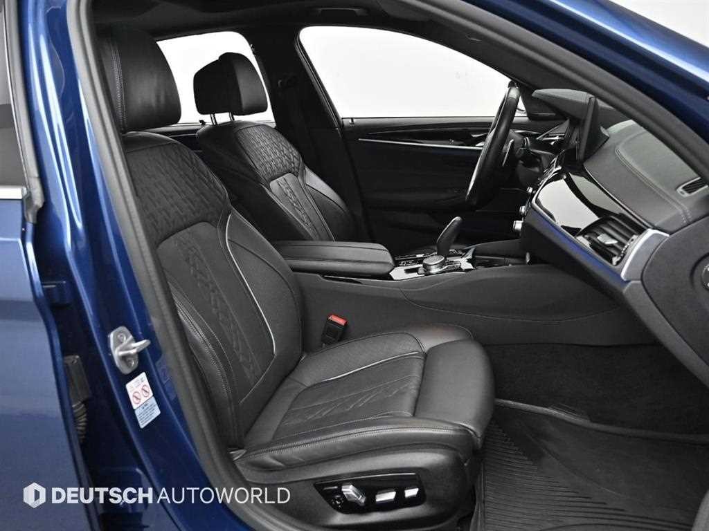 BMW 5시리즈 5시리즈 (G30) 540i xDrive M 스포츠 이미지 10
