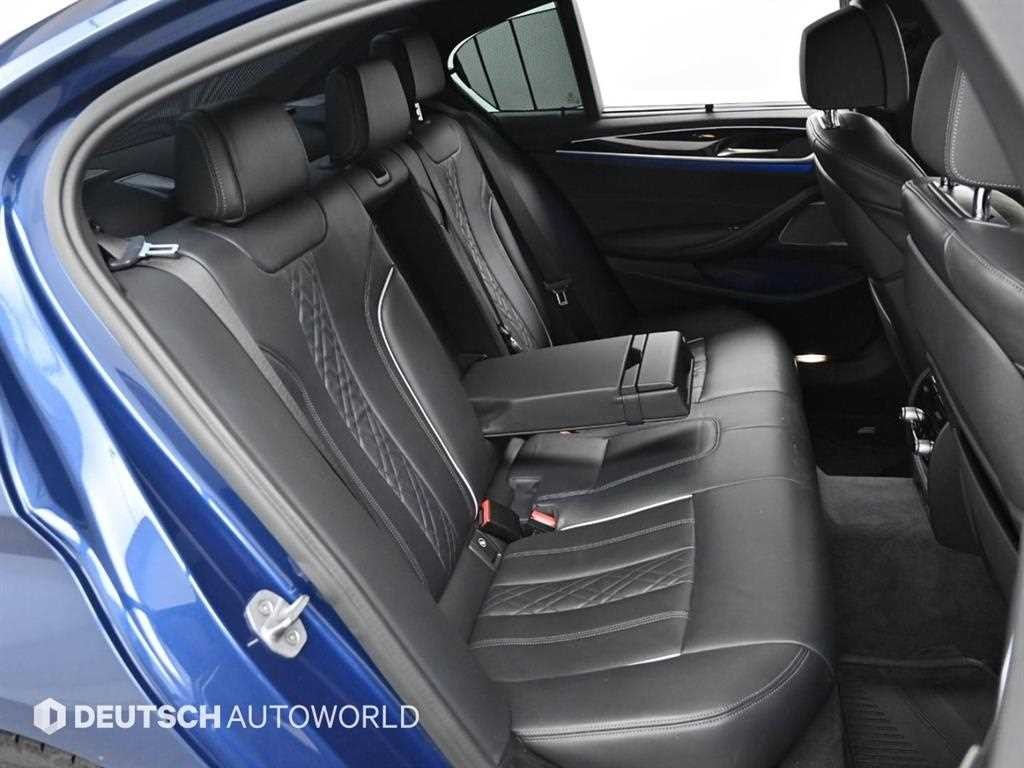 BMW 5시리즈 5시리즈 (G30) 540i xDrive M 스포츠 이미지 12