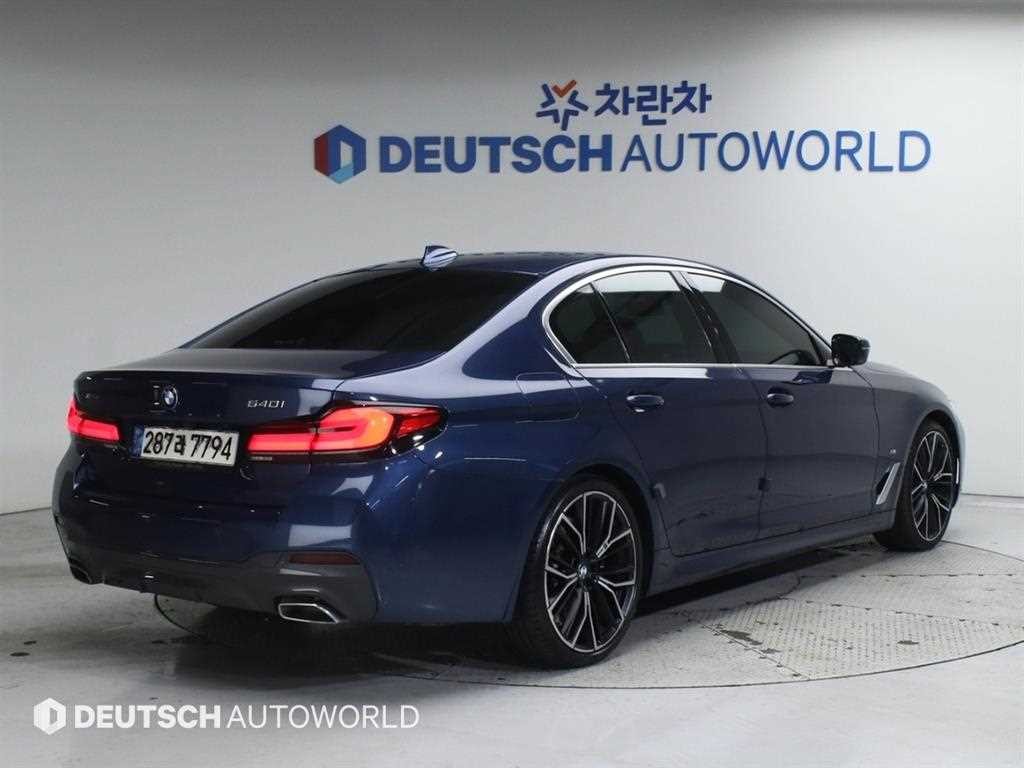 BMW 5시리즈 5시리즈 (G30) 540i xDrive M 스포츠 이미지 2