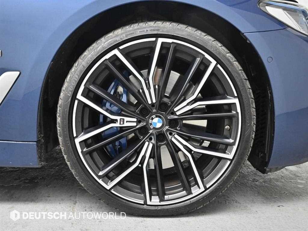 BMW 5시리즈 5시리즈 (G30) 540i xDrive M 스포츠 이미지 5