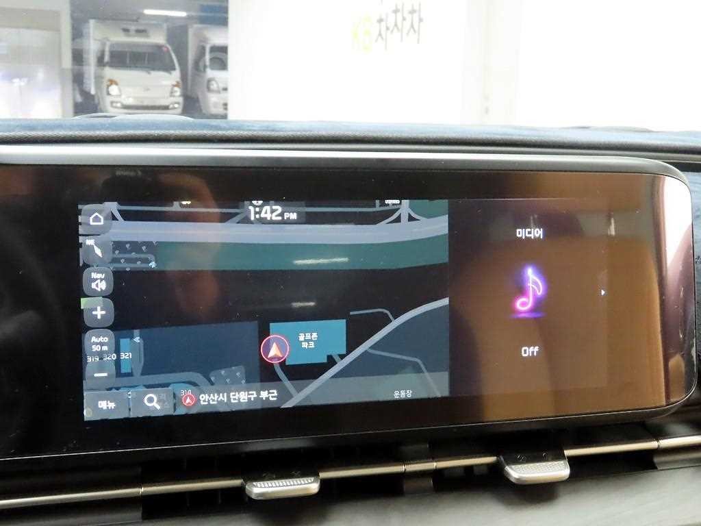 기아 카니발 카니발 4세대 디젤 7인승 시그니처 이미지 8